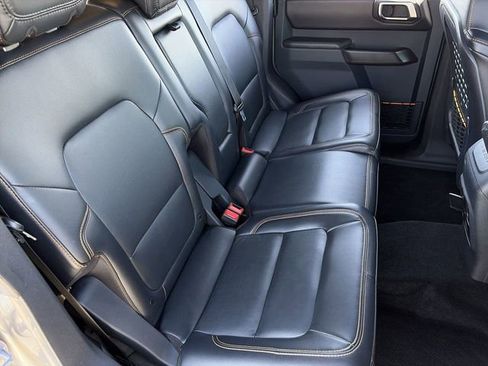 Used 2024 Ford Bronco Badlands AWD/4WD image 15