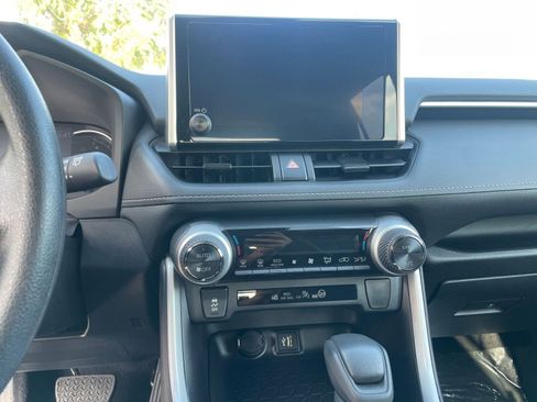 Used 2025 Toyota RAV4 LE image 17