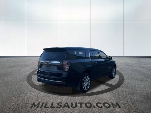 Used 2022 Chevrolet Suburban High Country image 4