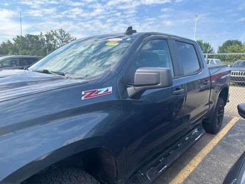 Used 2020 Chevrolet Silverado 1500 Custom Trail Boss w/ Custom Convenience Package AWD/4WD image 16