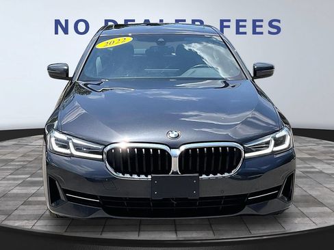 Used 2022 BMW 530i xDrive w/ Convenience Package AWD/4WD image 2