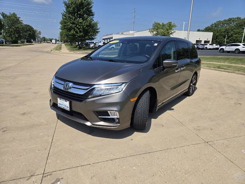 Used 2020 Honda Odyssey Elite image 4