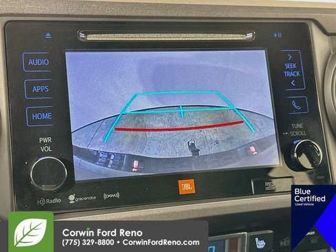 Used 2017 Toyota Tacoma TRD Sport AWD/4WD image 18