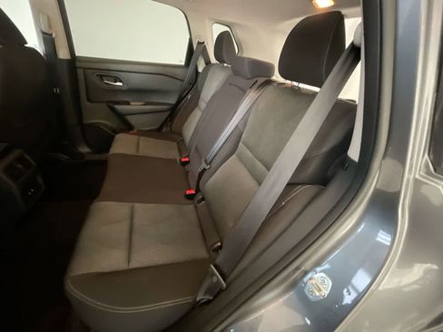 Used 2024 Nissan Rogue SV image 21