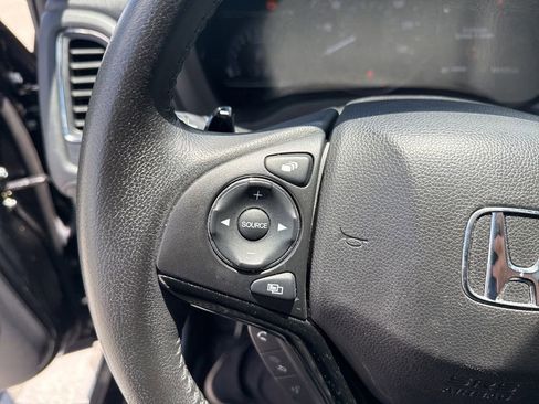 Used 2021 Honda HR-V EX-L image 14