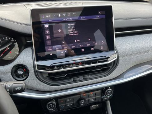 Used 2024 Jeep Compass Latitude w/ Sun and Sound Group image 13