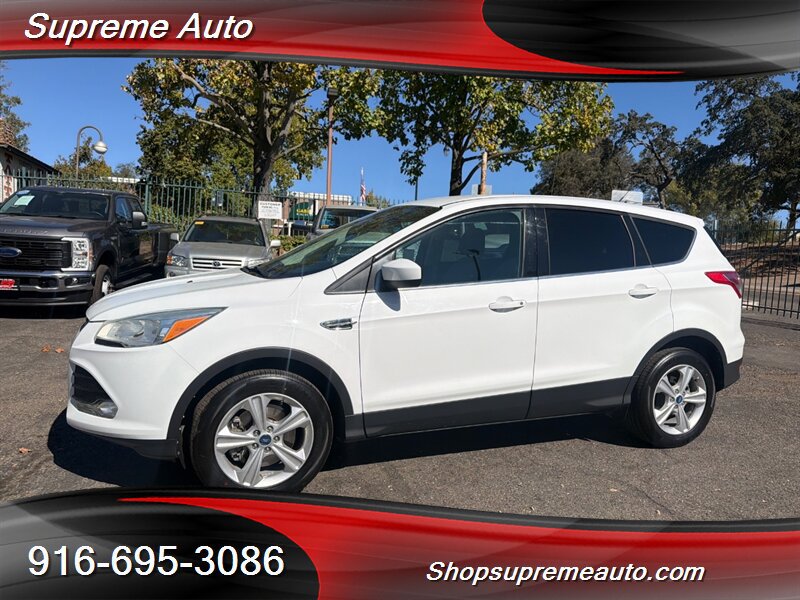 Used 2013 Ford Escape SE w/ Class II Trailer Tow Pkg AWD/4WD image 1
