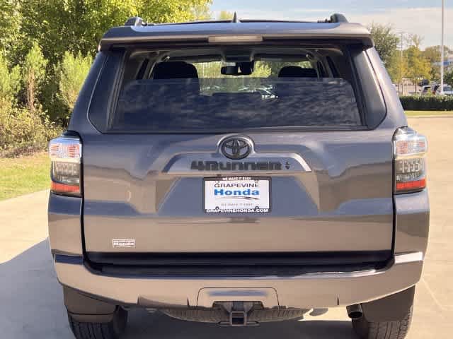 Used 2022 Toyota 4Runner SR5 AWD/4WD image 6