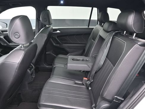Used 2024 Volkswagen Tiguan SE R-Line FWD image 25