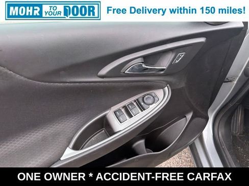 Used 2025 Chevrolet Malibu LT FWD image 13
