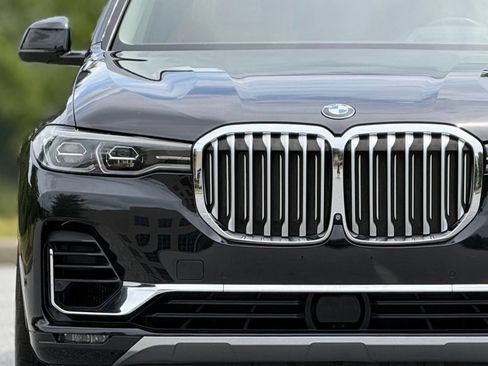 Used 2019 BMW X7 xDrive50i w/ Premium Package AWD/4WD image 14