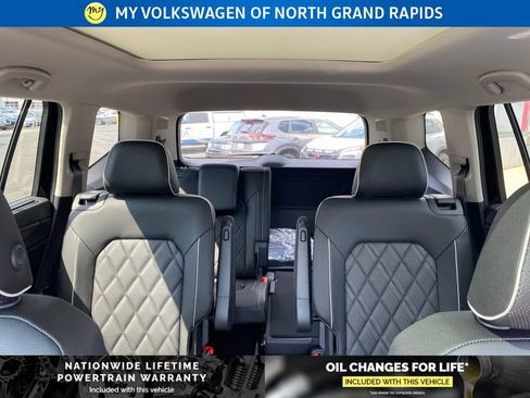 New 2026 Volkswagen Atlas SEL Premium R-Line AWD/4WD image 17