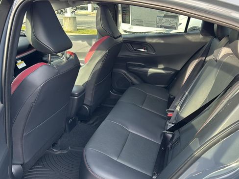 New 2025 Toyota Prius Plug-In Hybrid image 9