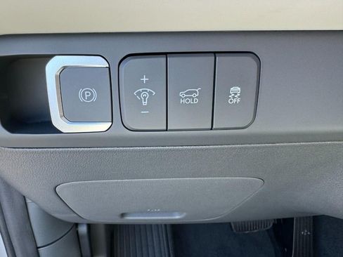 Certified 2025 Hyundai Santa Fe SE AWD/4WD image 15