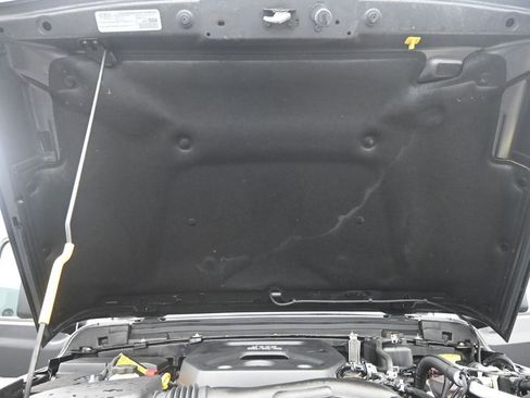 Used 2021 Jeep Wrangler Willys image 19