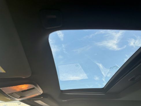 Used 2021 Dodge Charger SXT w/ Leather Interior Group image 33