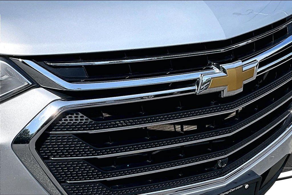 Used 2020 Chevrolet Traverse LT w/ LT Premium Package AWD/4WD image 34