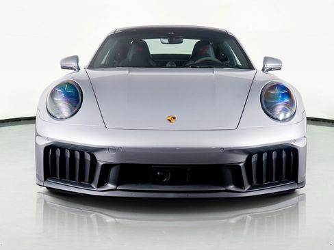Used 2025 Porsche 911 Carrera 4 GTS image 22