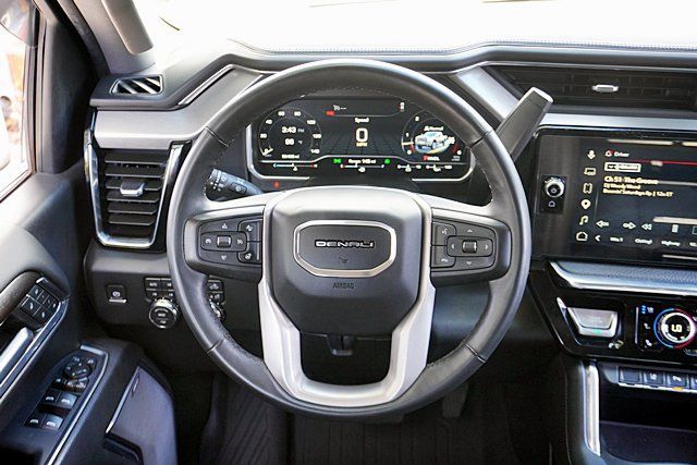 Used 2024 GMC Sierra 2500 Denali w/ Technology Package AWD/4WD image 35