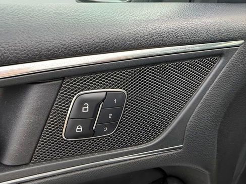 Used 2017 Ford Edge Titanium w/ Equipment Group 301A image 13