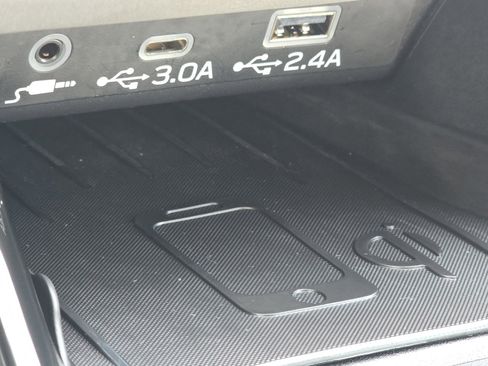 Used 2025 Subaru Legacy Premium image 8