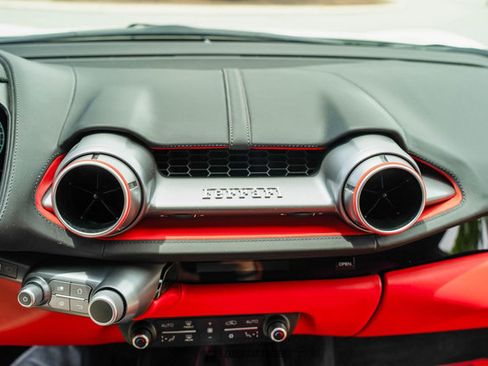 Used 2019 Ferrari 812 Superfast image 63