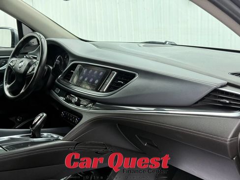 Used 2021 Buick Enclave Preferred FWD image 21