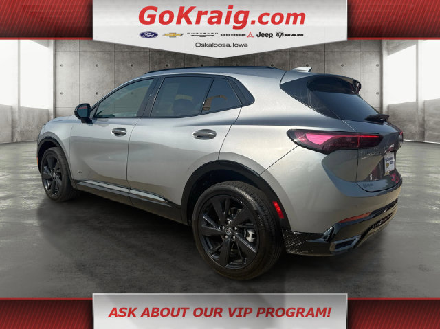 Used 2025 Buick Envision Sport Touring AWD/4WD image 7
