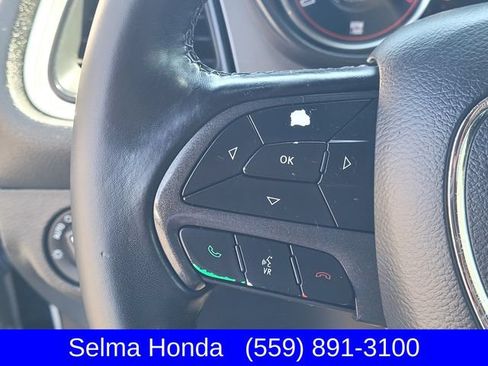 Used 2019 Dodge Challenger SXT w/ Driver Convenience Group RWD image 13