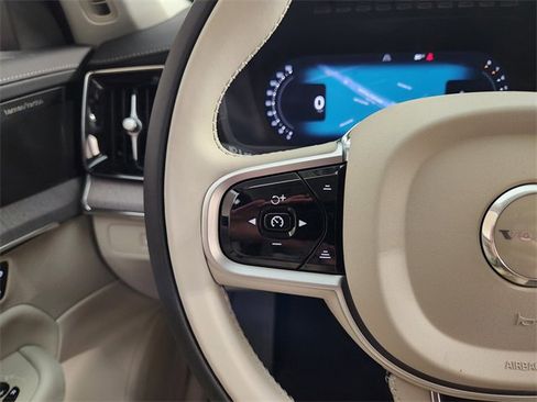 New 2026 Volvo XC90 B6 Ultra image 27