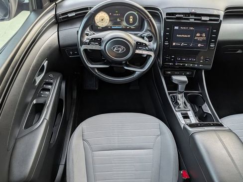 Used 2022 Hyundai Santa Cruz SEL Premium image 12