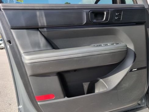 Used 2024 Hyundai Santa Fe Calligraphy image 15