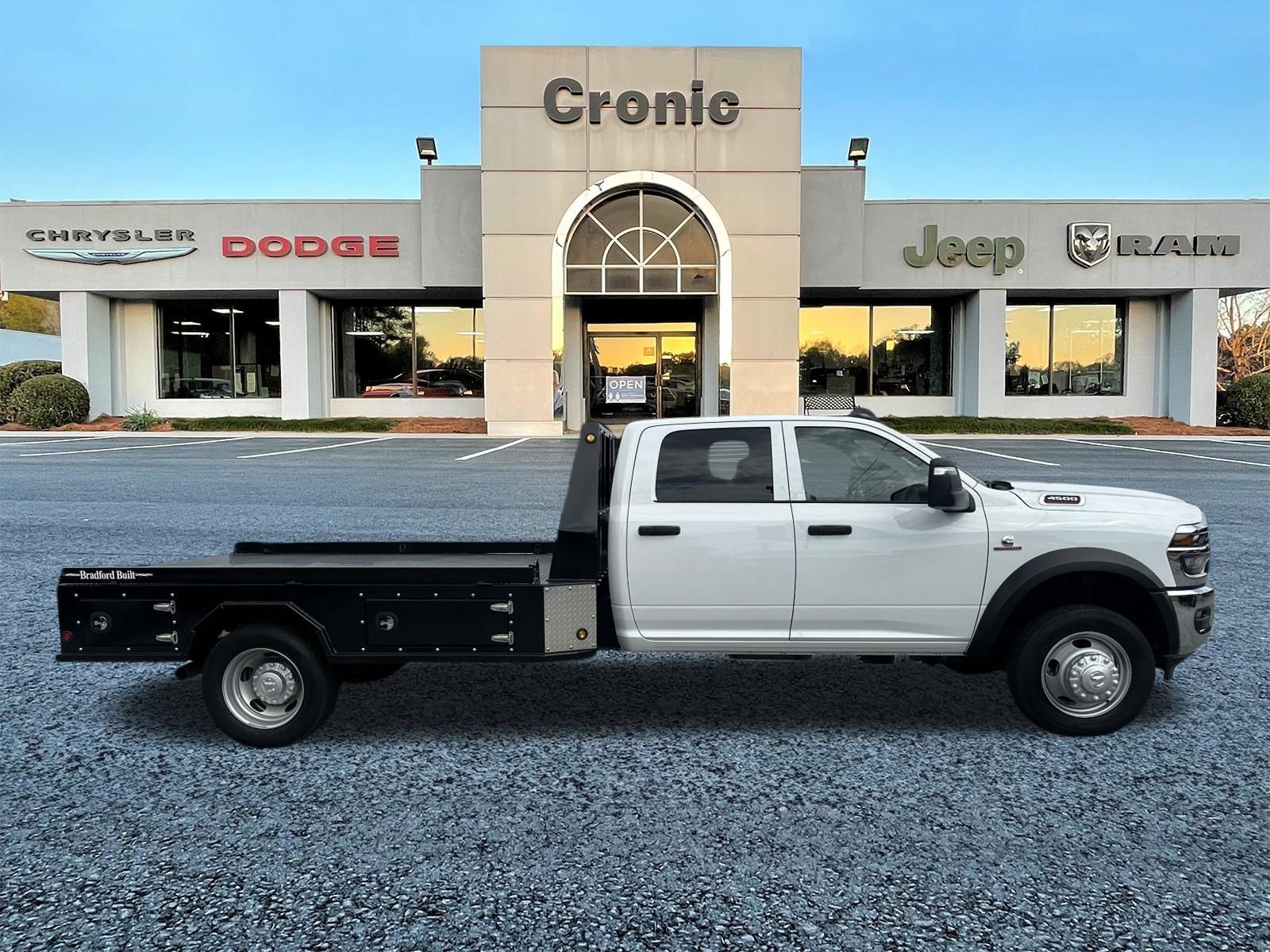 Used 2025 RAM 4500 Tradesman AWD/4WD image 2