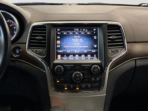 Used 2016 Jeep Grand Cherokee Overland AWD/4WD image 23