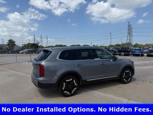 Used 2025 Kia Telluride S FWD image 3