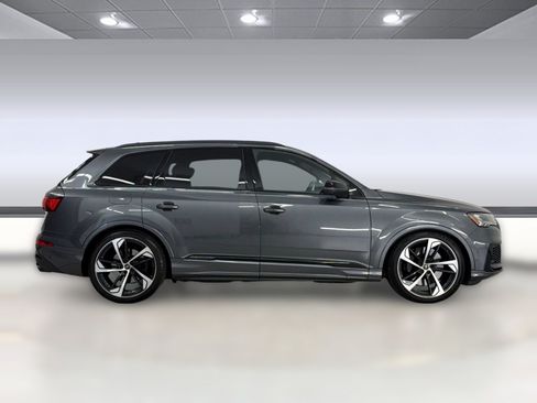Used 2024 Audi SQ7 Prestige AWD/4WD image 8