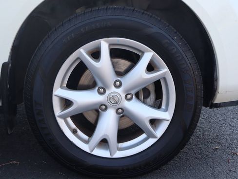 Used 2008 Nissan Rogue SL w/ Premium Pkg AWD/4WD image 40
