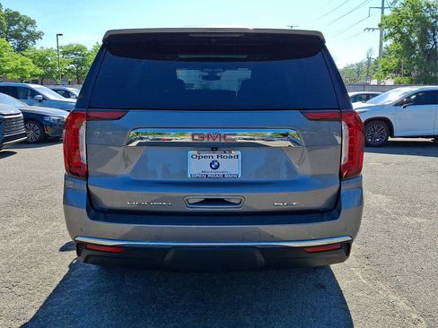 Used 2022 GMC Yukon SLT w/ SLT Luxury Package AWD/4WD image 7