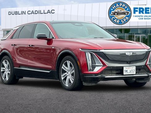 Certified 2024 Cadillac Lyriq Tech w/ Driver Assist Package image 1
