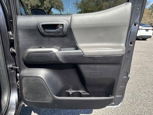 Certified 2021 Toyota Tacoma SR5 image 19