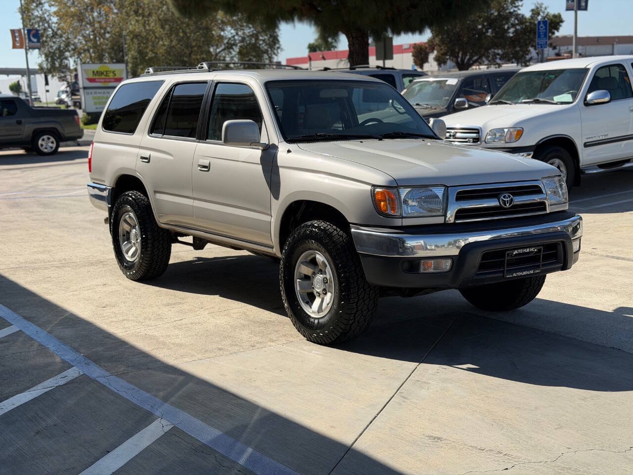 Used 1999 Toyota 4Runner SR5 RWD image 5