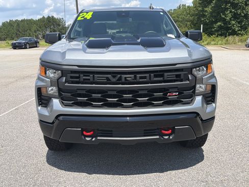 Used 2024 Chevrolet Silverado 1500 Custom Trail Boss AWD/4WD image 2