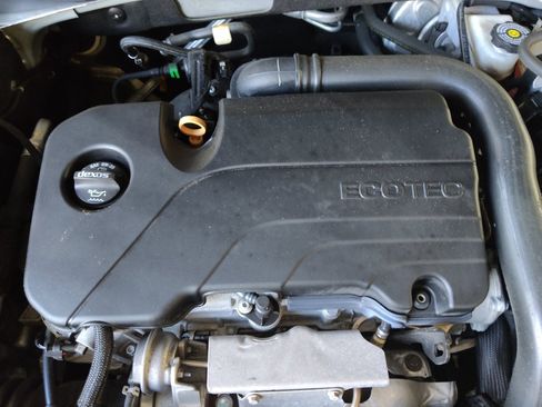 Used 2019 Chevrolet Malibu LT FWD image 26