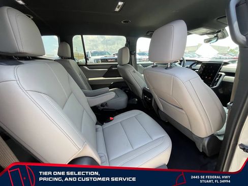New 2026 GMC Acadia Elevation w/ Black Edition FWD image 19