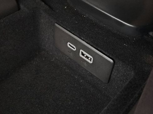 Certified 2024 Chevrolet Corvette E-Ray AWD/4WD image 18