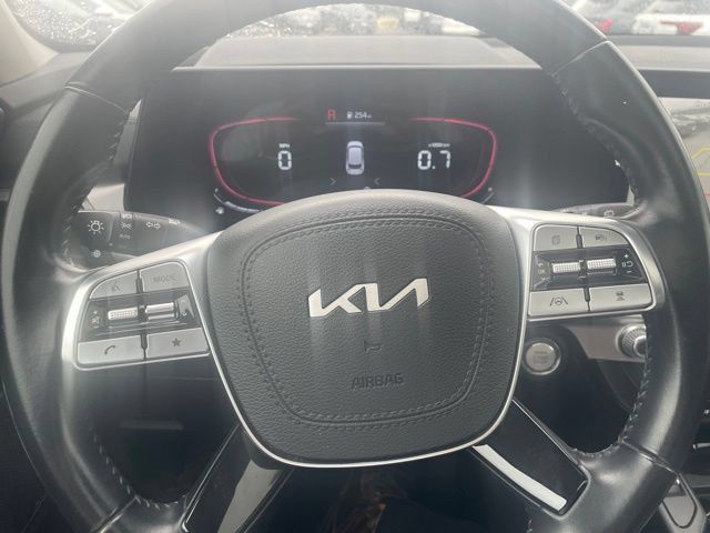 Used 2025 Kia Telluride S FWD image 15