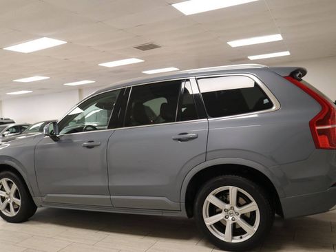 Used 2022 Volvo XC90 T5 Momentum AWD/4WD image 12