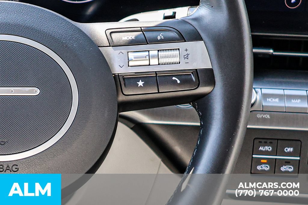 Used 2025 Hyundai Kona SEL FWD image 34