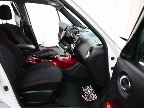 Used 2017 Nissan Juke SV image 9