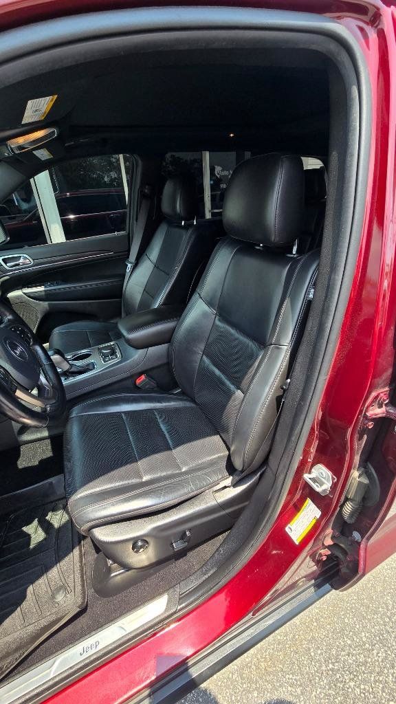 Used 2020 Jeep Grand Cherokee Limited w/ Luxury Group II AWD/4WD image 9